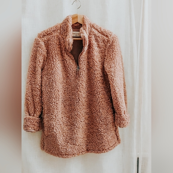 Fluffy pink sweater vest - Picture 2 of 4